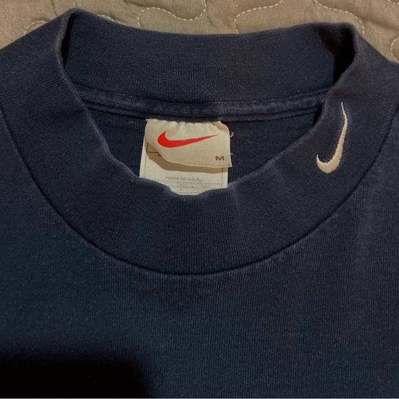 Vintage Authentic Nike Long Sleeve Tee - Picture 2 of 2